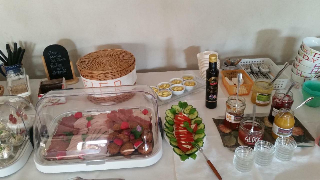 Hohennauen Pension Am Dorfanger מראה חיצוני תמונה